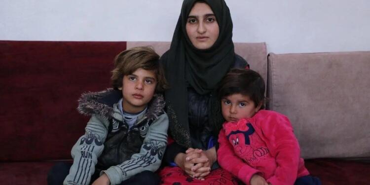 Hol Kampında DAİŞ’in esir tuttuğu Êzidî kadını kurtarıldı