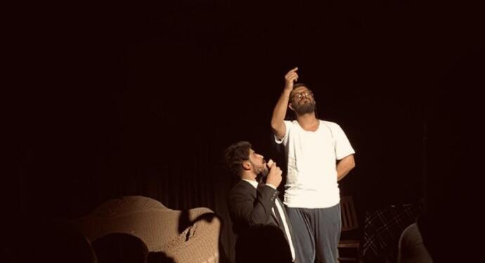 Kürtçe oyun ‘Qral û Travis’e engel: ‘Baskı ve sansür yok’ diyeceksiniz değil mi?