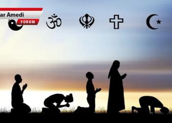 Bir toplum için gerekli olan indirilen din mi uydurulan din mi?