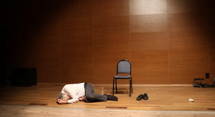 ‘Ölüm Uykudaydı’ oyunuyla açlık grevlerine dikkat çekildi