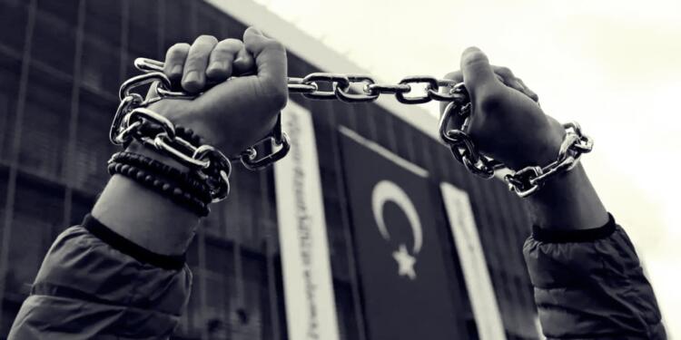 HRW’nin insan hakları raporunda Türkiye de var: Seni bulacağız