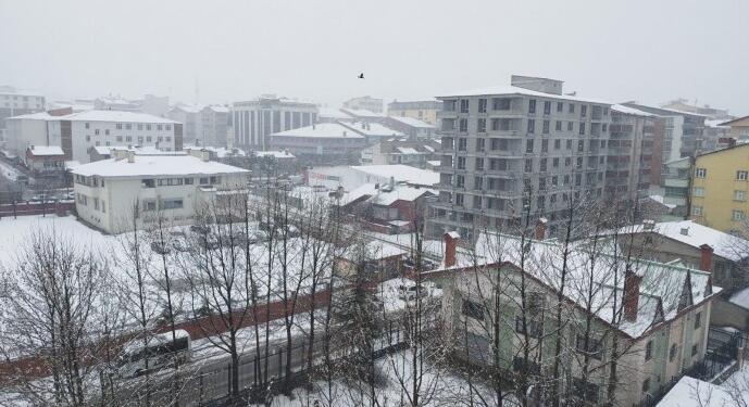 Bedlîs’te eğitime kar engeli