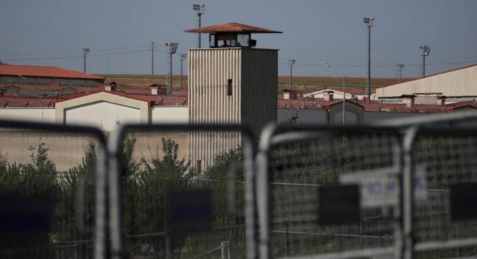 2 yılda 94 hasta tutsak yaşamını yitirdi: Yoğun bakımda bile adli kontrol şartı