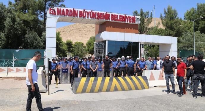 Kayyımdan AKP’li isme 128 milyonluk ‘kıyak’