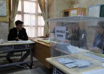 DEM Partili eşbaşkan ve vekillerden çağrı: Gelin ve oy kullanın, iradenize sahip çıkın