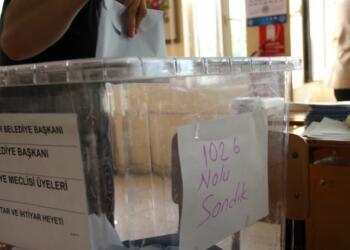 Hatay’da oy kullanma işlemleri konteynerlerde gerçekleşiyor