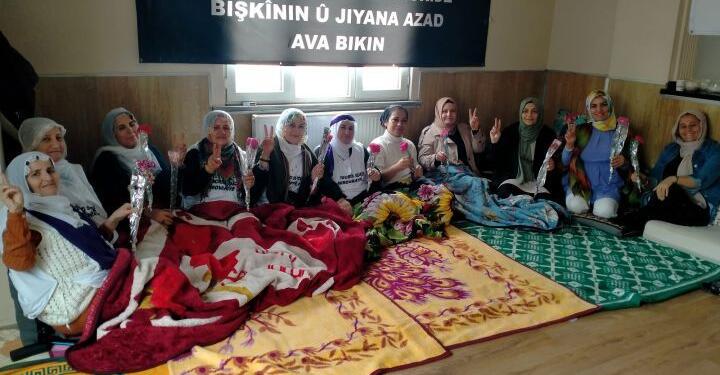 Adalet Nöbeti eyleminde 8 Mart kutlandı