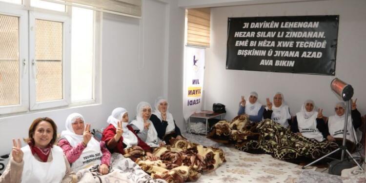 Adalet Nöbetleri birçok kentte sürüyor