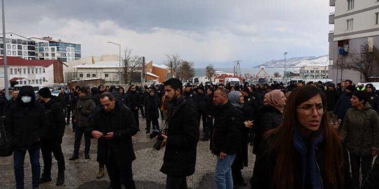 Tetwan Newrozu sonrası halk yürüyüş yaptı