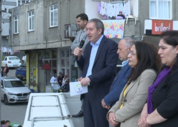 Bakırhan halkla buluştu: Dilovası’nda hizmet yok, halk zehir soluyor