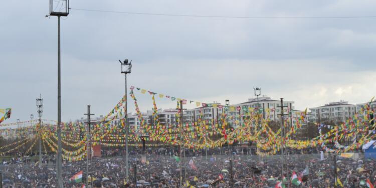 Amed Newrozu her zamanki gibi: Dirençli, coşkulu, kararlı