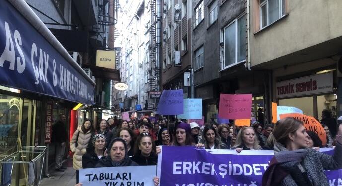 Karadeniz illerinde kadınlar alanlara çıktı