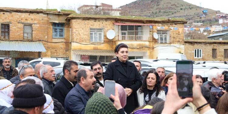 Leyla Zana: Herkes bir kişiyi ikna etsin