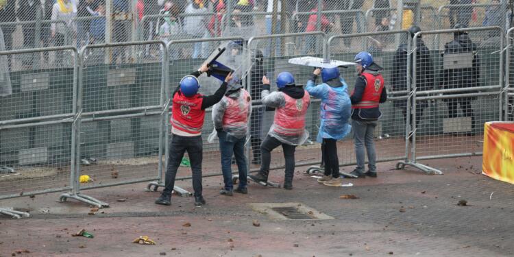 Amed Newrozu sonrası en az 126 gözaltı