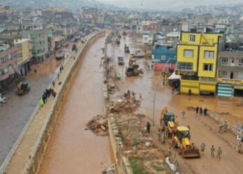 Riha’da dere yataklarını imara açan başkan yine aday!