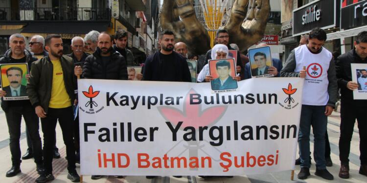 Kayıp yakınları Ocak, Seven ve Ateş’in akıbetini sordu