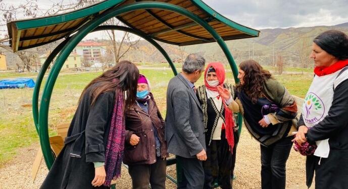 DEM Parti adayları birçok kentte çalışmalarını sürdürdü