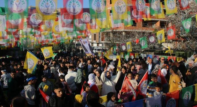 Dilovası’nda büro açılışı: DEM Parti’nin bayramını yapmaya hazırız