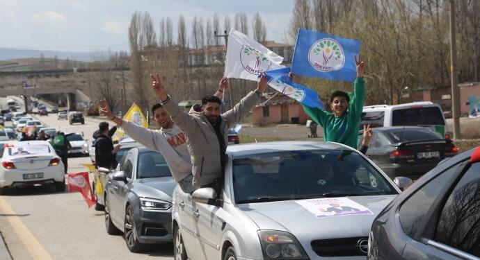 Elmadağ’da halk buluşması: Barış köprülerini beraber kuracağız