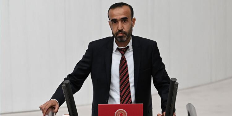 Şenyaşar’dan usulsüzlük uyarısı: Bütün oyları halk yerine tek bir kişi kullanıyor