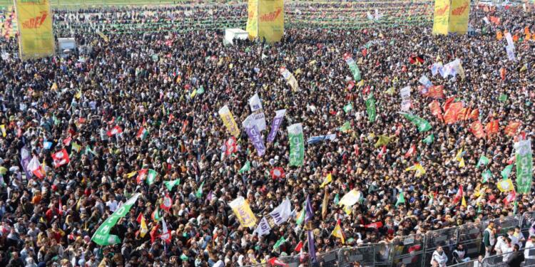 15 merkezde Newroz coşkusu | Foto galeri