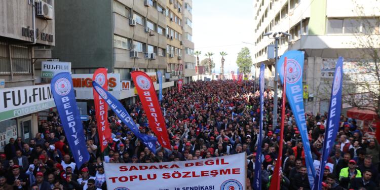 İzmir belediye işçileri iş bıraktı