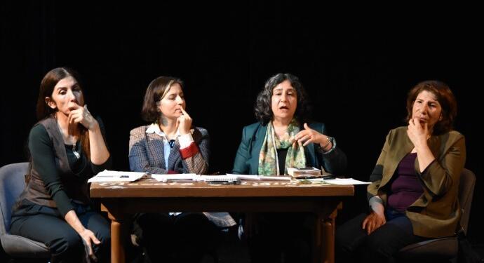 Amed’de Kürt kadın hareketi panelde tartışıldı
