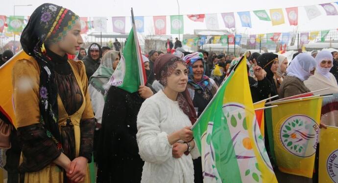 Wan ve Riha’da seçim çalışmaları: 31 Mart’ta biz geleceğiz, kayyım gidecek