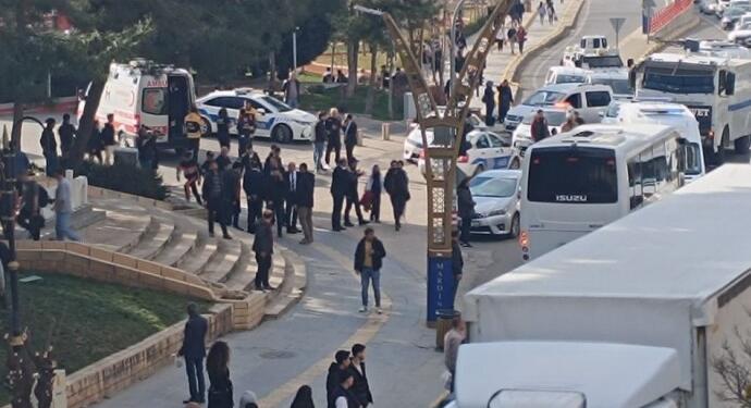 Mêrdîn’de adliye binası önünde silahlı kaga: 1’i polis 2 yaralı