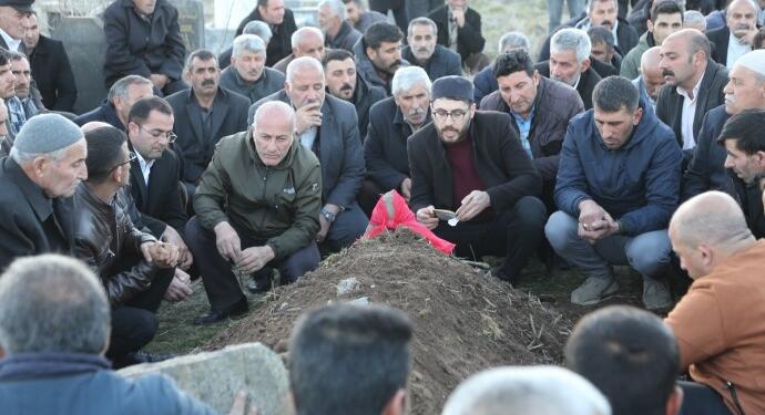 Yaşamını yitiren 30 yıllık tutsak Tozun, köyünde defnedildi