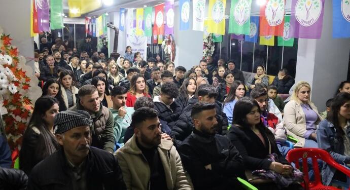 Qileban’da adaylar geçnlerle bir araya geldi