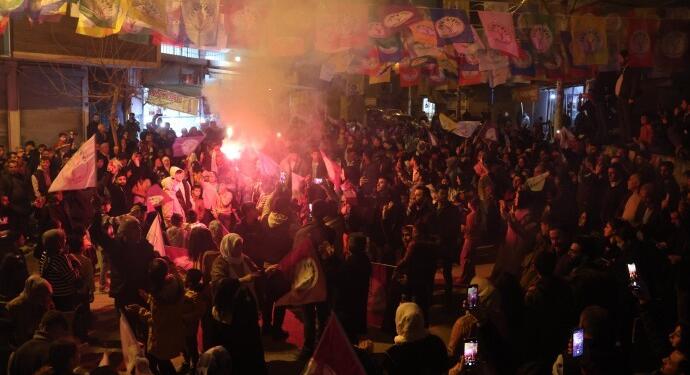 Riha’da coşkulu büro açılışı