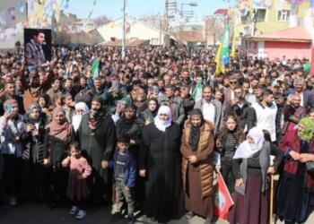 Sakık: Kürt halkının iradesine saygı duyun