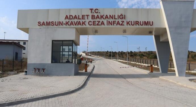 Kavak Cezaevi’ndeki tutsak Fırat Dari: Darp edildik