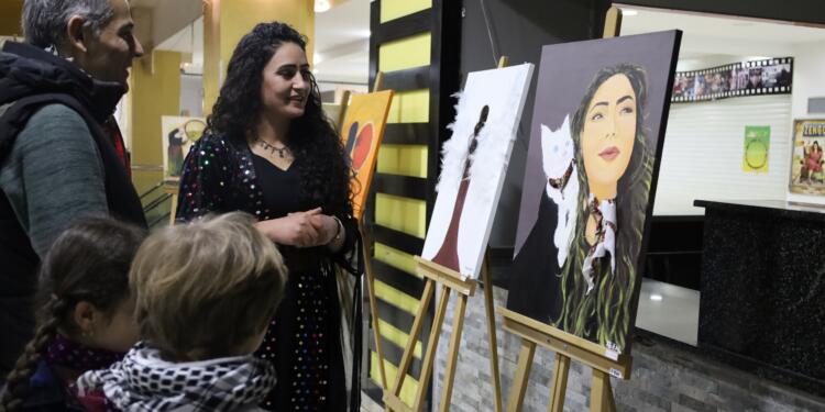 Wan’da ‘Dörtte Dört Kadın Sanat Projesi’ sergisi