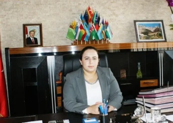 Cizîr kayyımı belediyeyi borç batağına sürükledi