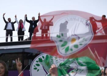 DEM Parti kayyım atanan hangi belediyeleri geri aldı?