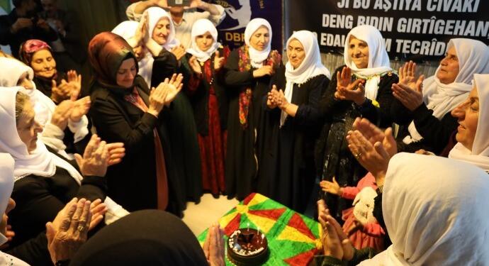 Adalet Nöbeti’nde Abdullah Öcalan’ın yaş günü kutladı