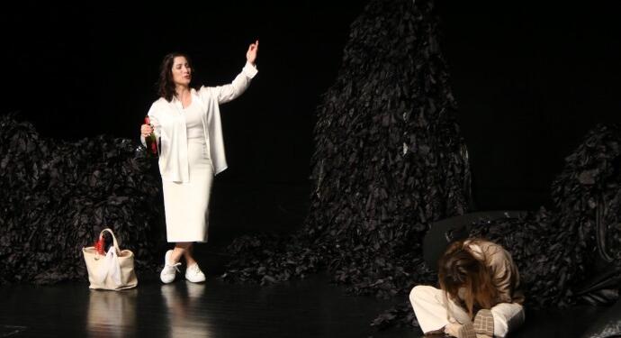 Amed’te Tiyatro Festivaline yoğun ilgi