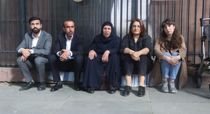 ÖHD ve DEM Parti Adalet Nöbeti’ni ziyaret etti