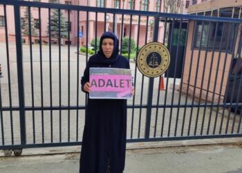Emine Şenyaşar 82 gündür Adalet Nöbeti’nde