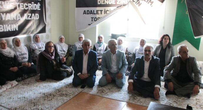 Adalet Nöbeti: Kürtler tarihi bir direniş gösteriyor