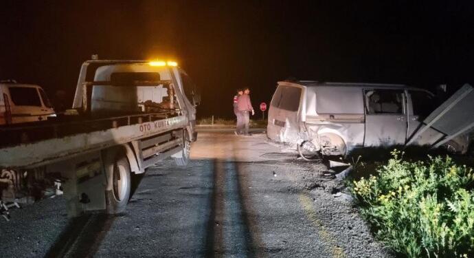 Amed-Êlih yolunda kaza: 13 yaralı