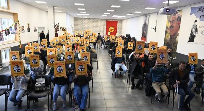 Basel’de gençlerden ‘Öcalan’a özgürlük’ talepli panel