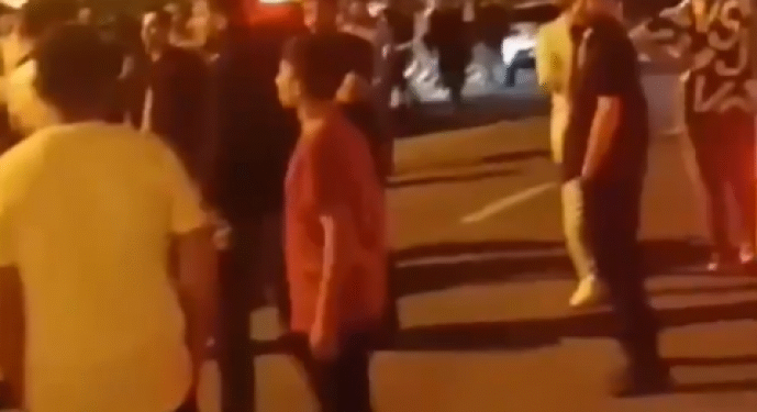 Pasûr’da uzman çavuş, park nedeniyle tartıştığı genci tehdit etti