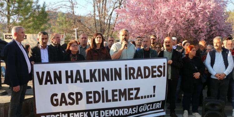 Wan’daki seçim darbesi bir çok merkezde protesto ediliyor