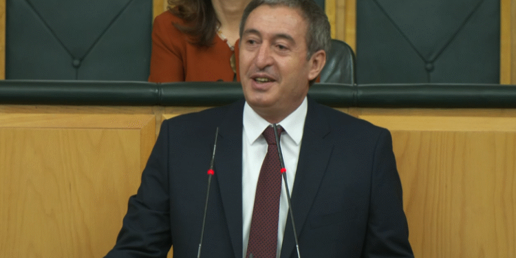 Bakırhan: Kürt hakının direnişiyle 1 Mayıs’ın devrimci ruhu kardeştir