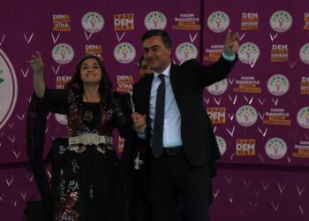 Wan’a yapılan AKP darbesi için protesto çağrısı