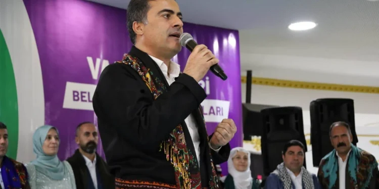 Van İl Seçim Kurulu Başkanı itiraz etti: Kararı biz değil YSK vermeli