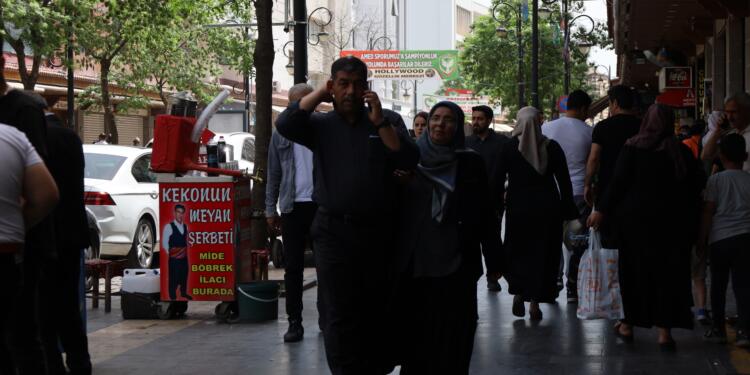 ‘İktidar değişirse belki nefes alırız’